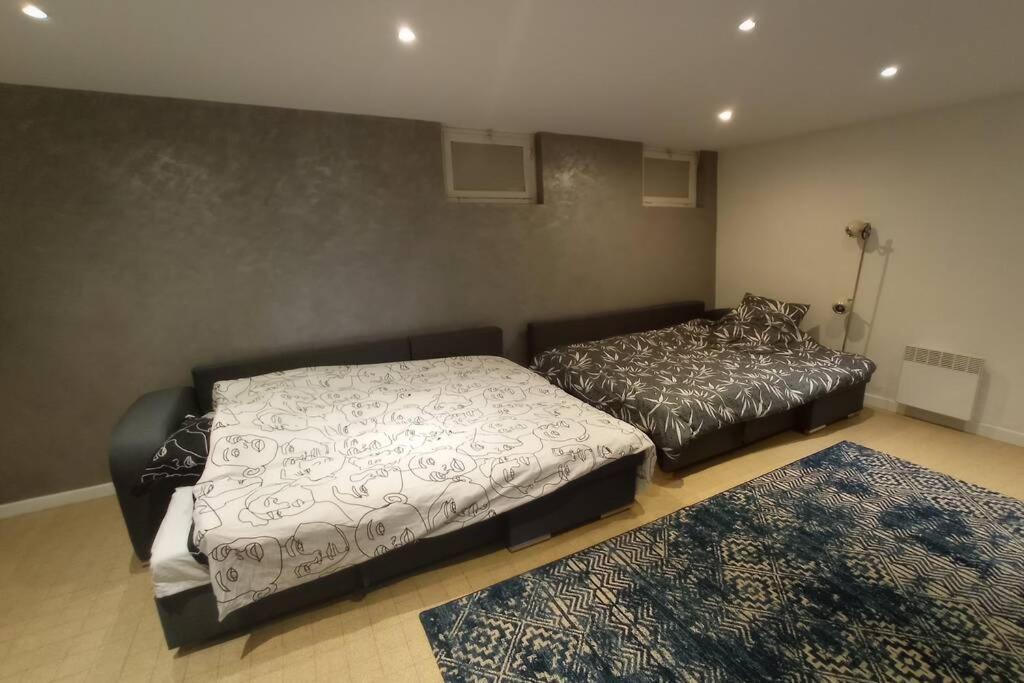 شقة Charming And Modern Cave In The Heart Of The Port نيس المظهر الخارجي الصورة