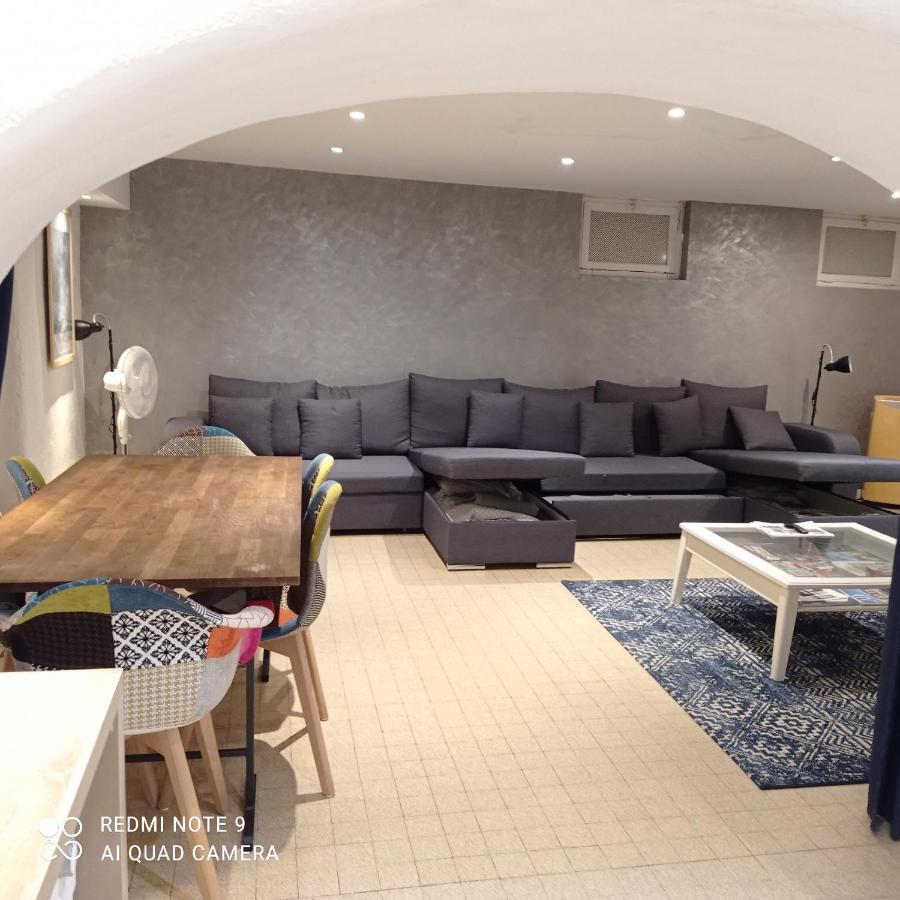 شقة Charming And Modern Cave In The Heart Of The Port نيس المظهر الخارجي الصورة