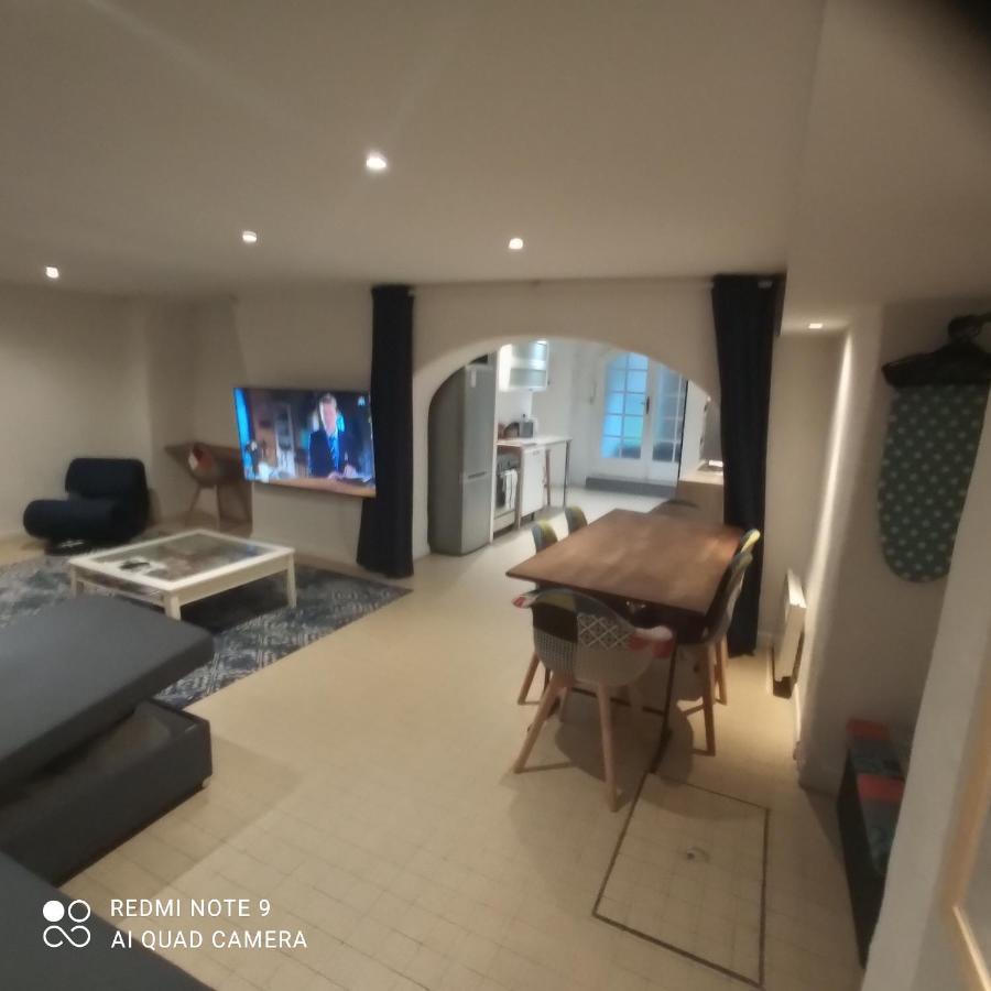 شقة Charming And Modern Cave In The Heart Of The Port نيس المظهر الخارجي الصورة